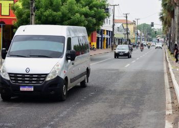 Strans convoca permissionários de vans escolares para atualização cadastral