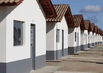 Prefeitura de Teresina assina contrato para construção de 192 unidades habitacionais