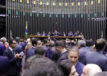 Deputados apontam prioridades para votações em 2025
