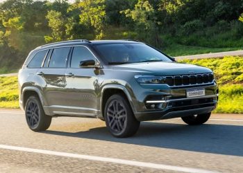 Jeep Commander chega com motorização 2.2 Turbodiesel na linha 2025