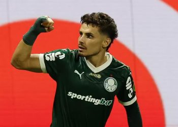 Paulistão: Palmeiras bate São Paulo com pênalti polêmico e vai à final