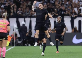 Corinthians vence o Santos com golaço de Garro e vai à final do Paulistão