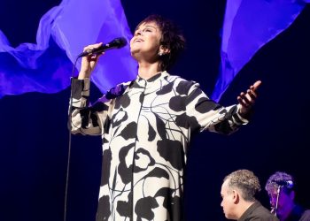 Leila Pinheiro é atração do Seis&Meia Piauí no próximo dia 29 de abril