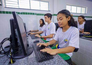 Onze alunos da rede estadual do Piauí são destaques em nova fase da ONIA Brasil