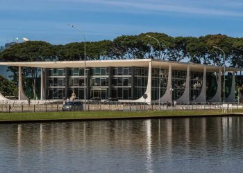 Moraes ouve nesta sexta (30) testemunhas de Bolsonaro na ação do golpe