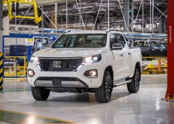 Stellantis inicia produção da picape Fiat Titano no Polo Automotivo de Córdoba