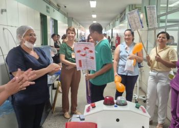 HUT realiza blitz educativa sobre controle de infecção