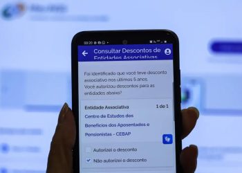 Mais de 1 milhão de pessoas solicitaram reembolso pelo Meu INSS em dois dias
