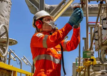 Produção de gás natural nos campos do pré-sal aumenta 15% em um ano; petróleo cresce 8%
