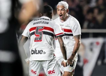 Luciano é decisivo e São Paulo vence clássico contra o Corinthians