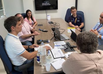 Prefeitura articula mutirão para retirada de fios soltos das ruas de Teresina