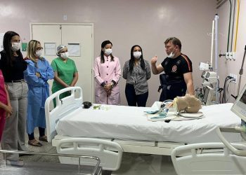 Técnicos e enfermeiros do Hospital Dr. Ozéas Sampaio passam por qualificações