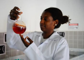 Programa Futuras Cientistas está com inscrições abertas