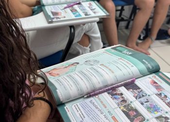 O aprendizado de um novo idioma como apoio à saúde mental