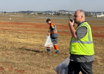 Você sabe o que significa a comunicação via rádio no aeroporto?