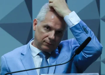 Fraudes no INSS: ex-ministro de Bolsonaro e deputados são alvos da PF