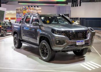 Mopar e Fiat apresentam destaques da personalização de picapes no Salão do Automóvel 2025