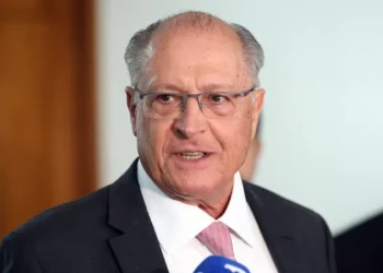 Alckmin: corte tarifário dos EUA é positivo, mas distorções persistem