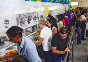 Restaurante Popular de Teresina já produziu mais de 116 mil refeições desde a reinauguração