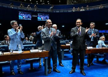 Isenção de Imposto de Renda para quem ganha até R$ 5 mil segue para sanção