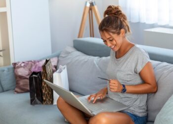 Direitos do consumidor nas compras de fim de ano e promoções online