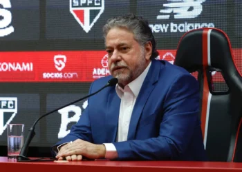 Julio Casares renuncia à presidência do São Paulo