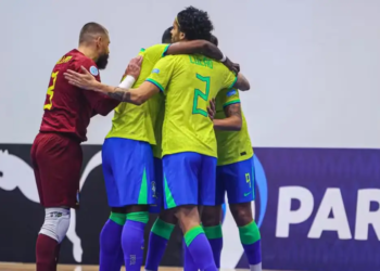 Brasil vence Bolívia por 6 a 0 pela Copa América de Futsal