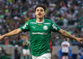 Palmeiras vence o São Paulo e assume liderança do Campeonato Paulista