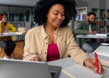 Graduação 2026: Estácio oferece mensalidades gratuitas