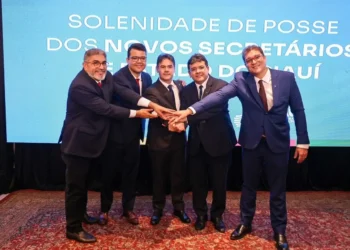 Rafael Fonteles empossa novos secretários de Saúde e Segurança e pede foco na melhoria de índices