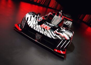 Peugeot 9X8 ganha nova pintura inspirada no legado GTi para temporada 2026