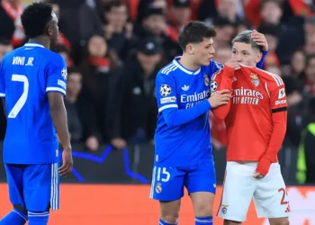 Vini Jr reforça acusação de racismo e detona arbitragem: ‘De nada serviu’