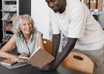 Curso gratuito de letramento étnico-racial com ênfase em saúde; confira