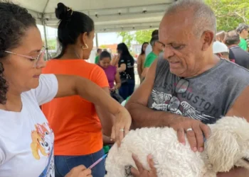 Campanha de vacina contra raiva acontece na zona rural de Teresina neste sábado (25)