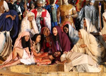 Fé, emoção e arte marcaram a Paixão de Cristo de Floriano em 2026