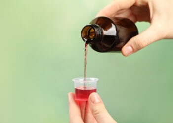 Xaropes para tosse com clobutinol são proibidos em todo o país