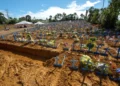Negacionismo fez brasileiros “perderem” 3,4 anos de vida na pandemia