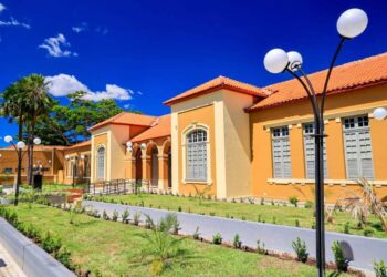 Governo do Piauí inaugura reforma e modernização da Biblioteca Estadual Cromwell de Carvalho nesta segunda (29)