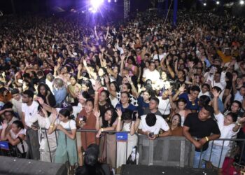 Festival Louvor a Jesus reúne mais de 50 mil fiéis em Teresina com shows de grandes nomes da música gospel
