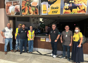 Procon/MPPI interdita restaurante no Teresina Shopping por suspeita de adulteração de chopp e venda de produtos vencidos