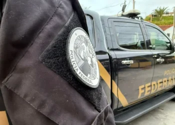 Operação da PF combate núcleo financeiro do Comando Vermelho