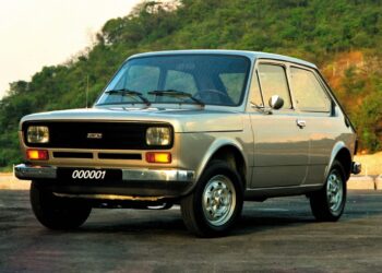 Fiat 147: 50 anos do modelo que transformou a indústria automotiva brasileira