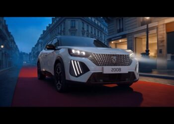 Peugeot promove cinema a céu aberto e exposição do 2008 GT Hybrid no Rio de Janeiro e em Brasília