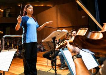Concerto didático, oportunidade para estudantes vivenciarem a música sinfônica de forma interativa