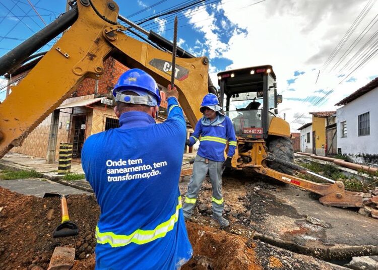 Quatro bairros de Teresina recebem obras de expansão da nova rede coletora de esgoto