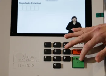Campanha eleitoral nas ruas e propaganda virtual começam neste domingo (16)