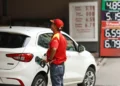 Aumento de etanol na gasolina divide opiniões sobre impacto em carros