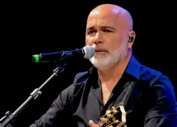 Cantor Rick morre aos 59 anos em acidente de helicóptero em Santa Catarina