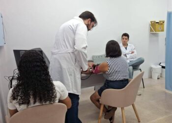 Afya oferece atendimentos gratuitos e exame em quatro especialidades médicas em outubro