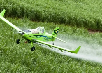 Brasil é 2º maior importador de pesticidas proibidos na UE, diz Oxfam